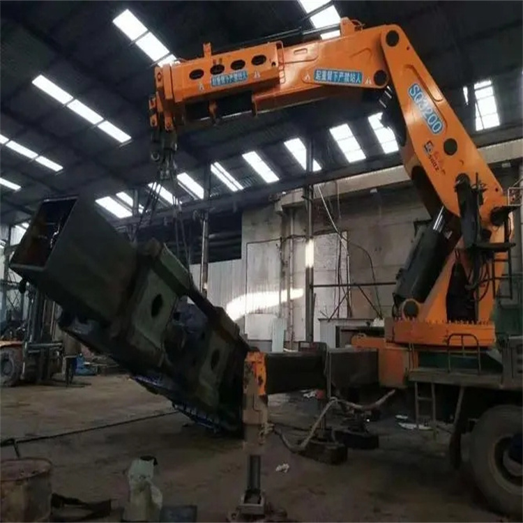 梅江200吨折臂吊出租