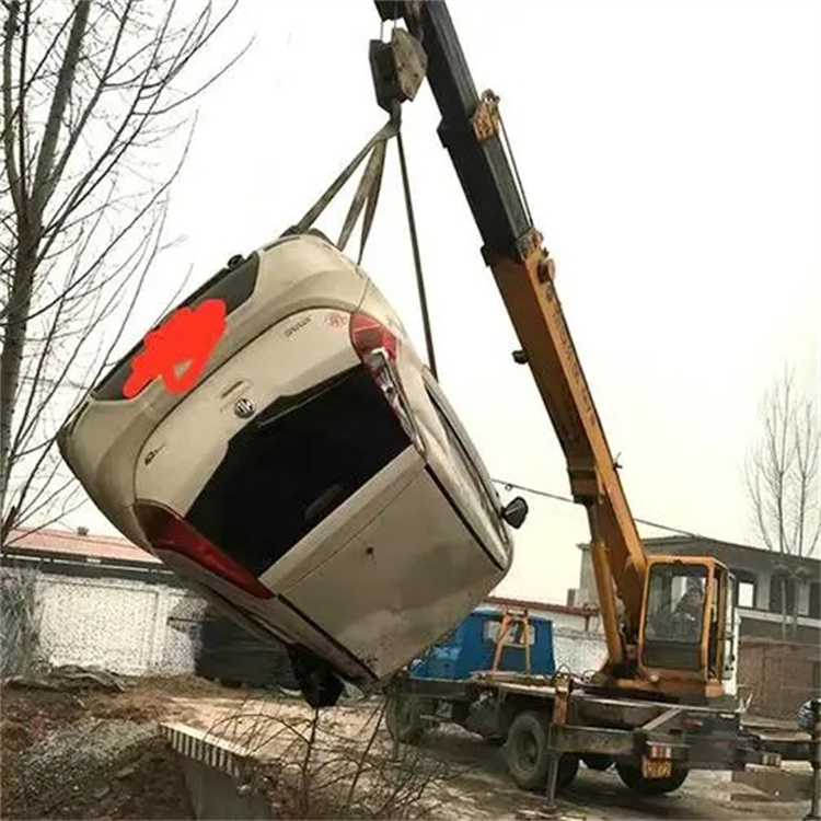 梅江随时待命，吊车24小时道路救援服务全解析